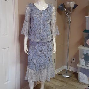 Ombre Beautiful Blue 2 Piece Lined Floral Skirt Set